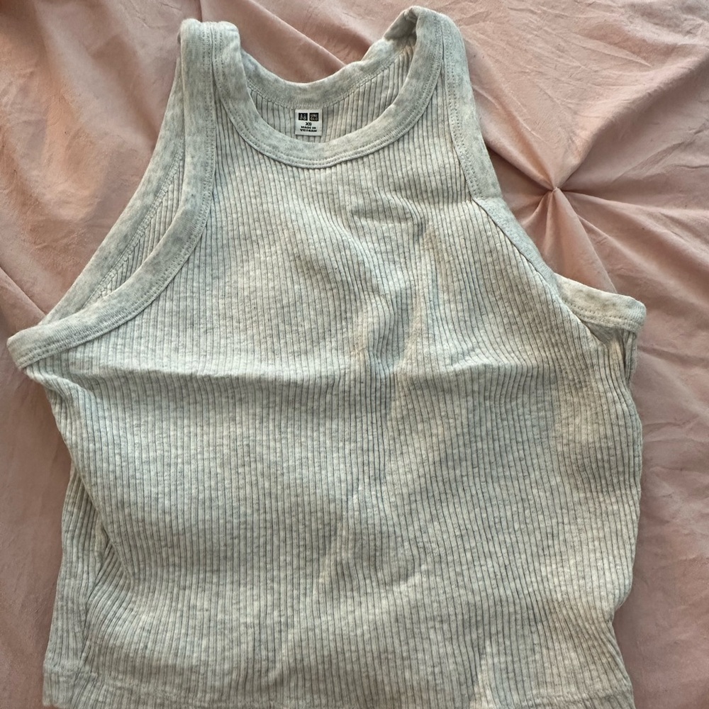 Uniqlo Green Ribbed Sleeveless Tank Top